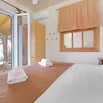 Holiday home The Sea Martin *